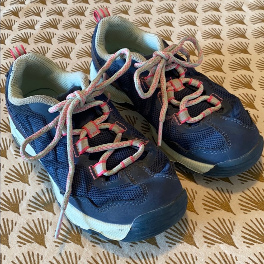 Merrell Activeclaw Grip Girls Tennis Shoes
